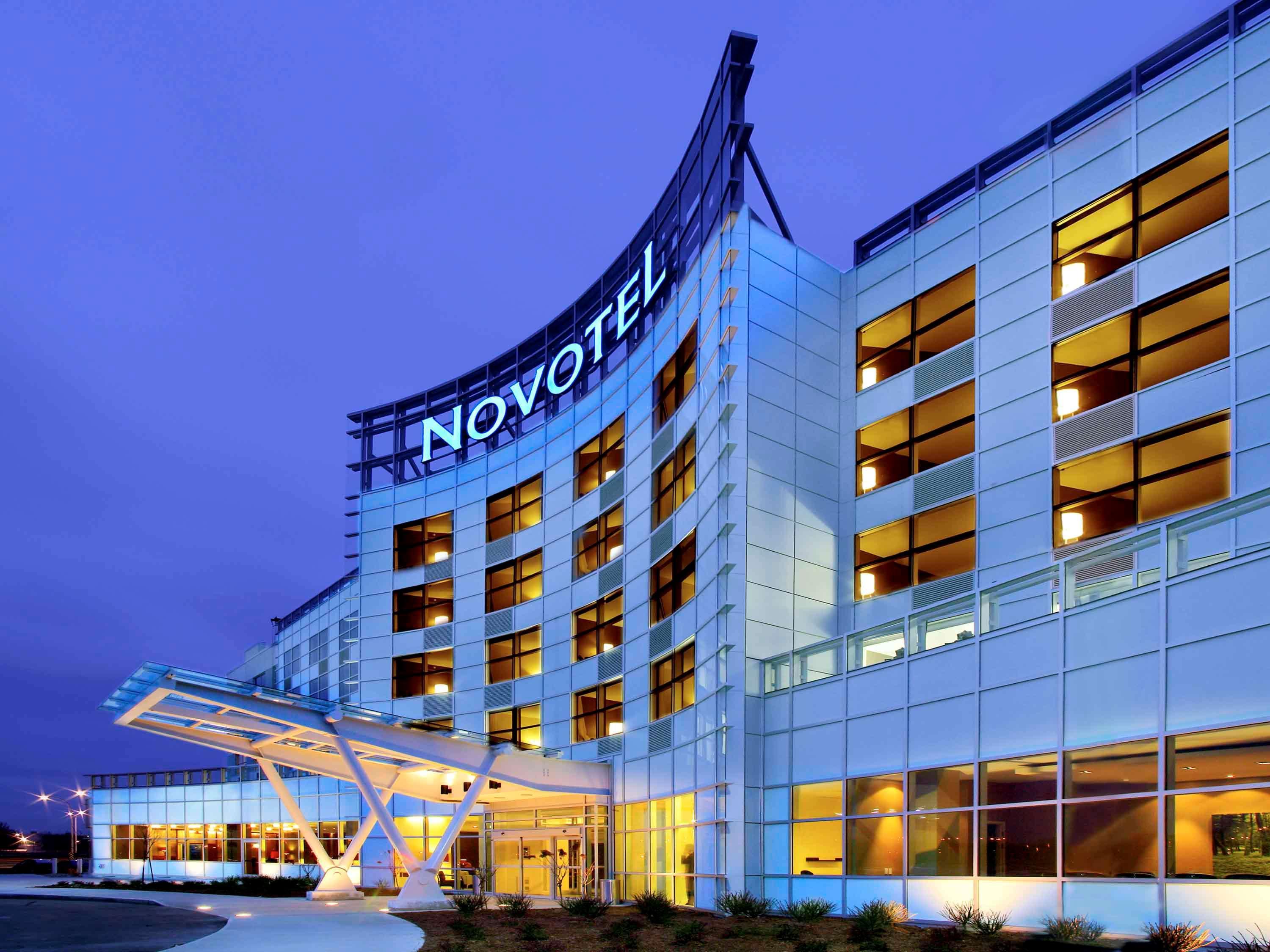 โนโวเทล มอนทรีออล แอโรพอร์ต โฮเทล Hotel ดอร์วาล ภายนอก รูปภาพ